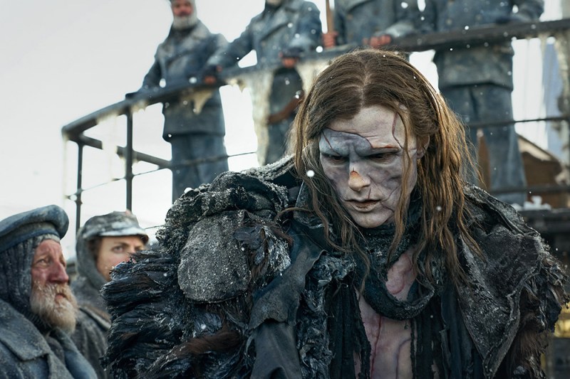 Elordi como a Criatura em Frankenstein, de del Toro.